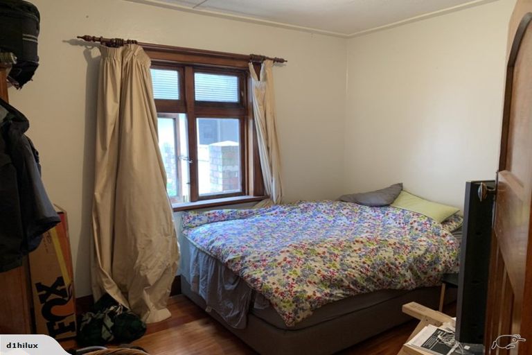 Photo of property in 3 The Parade, Island Bay, Wellington, 6023