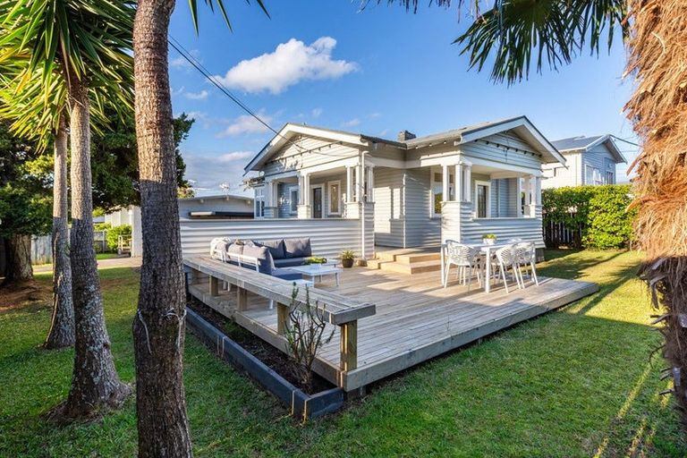 Photo of property in 1 Park Avenue, Birkenhead, Auckland, 0626