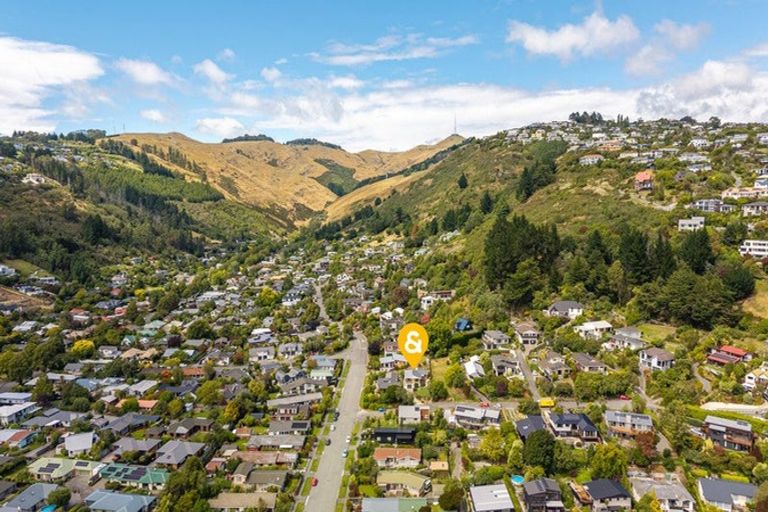 Photo of property in 1 Roseneath Place, Cashmere, Christchurch, 8022