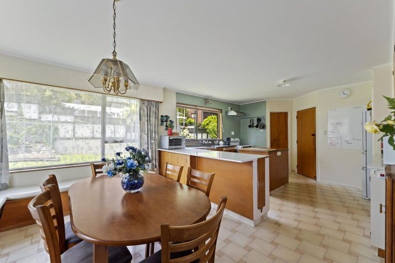 Photo of property in 61 Milton Terrace, Picton, 7220