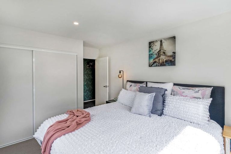 Photo of property in 8 John Raven Lane, Woodend, 7610