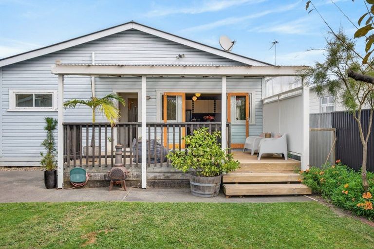 Photo of property in 13 Creagh Street, Te Awa, Napier, 4110
