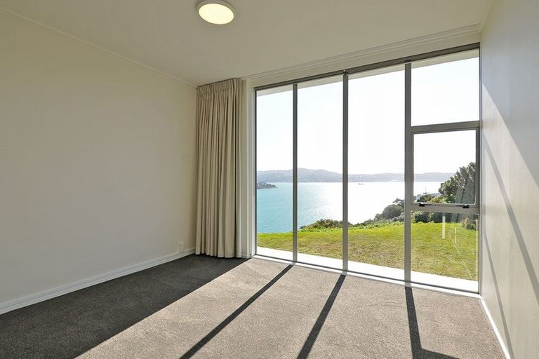 Photo of property in 23 Rangitane Street, Maupuia, Wellington, 6022