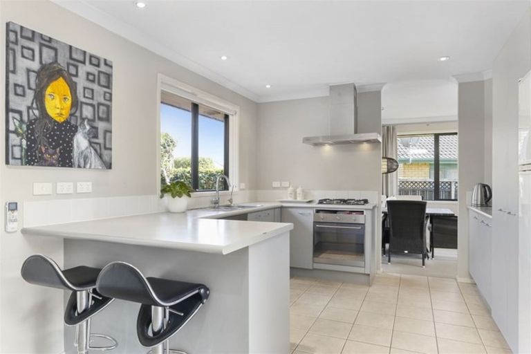 Photo of property in 9 Piriti Drive, Te Atatu Peninsula, Auckland, 0610