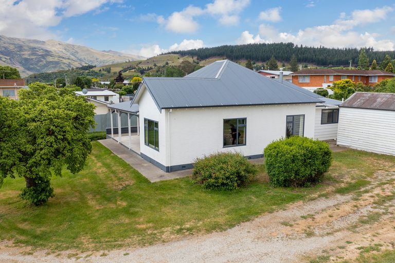 Photo of property in 122-124 Sunderland Street, Clyde, 9330