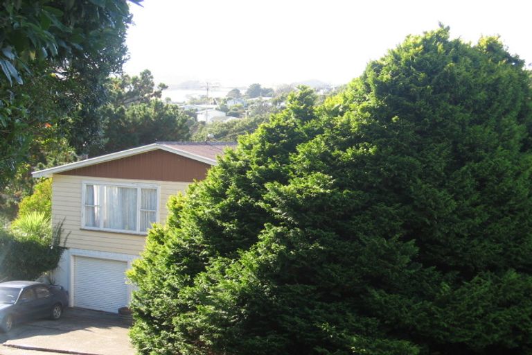 Photo of property in 22 Angell Street, Johnsonville, Wellington, 6037