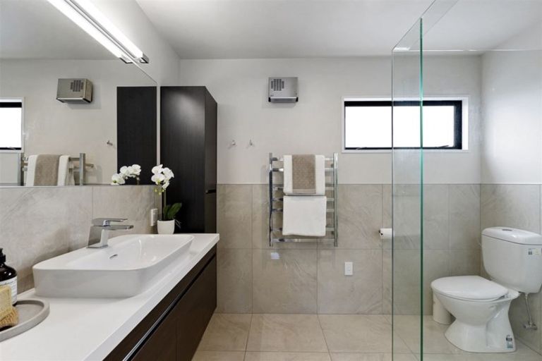 Photo of property in 5 Skyedale Drive, Harewood, Christchurch, 8051