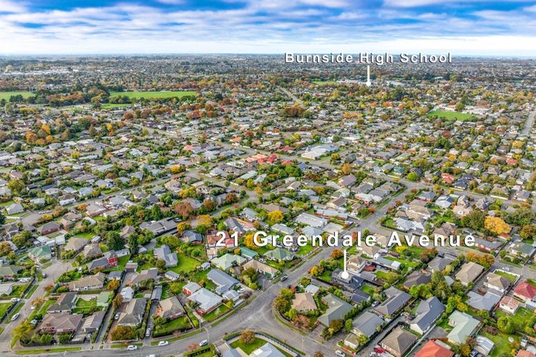 Photo of property in 21 Greendale Avenue, Avonhead, Christchurch, 8042