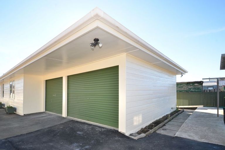 Photo of property in 165 Oxford Street, South Dunedin, Dunedin, 9012