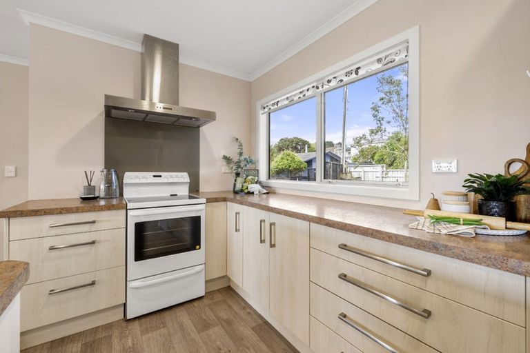 Photo of property in 12 Mahana Place, Raglan, 3225