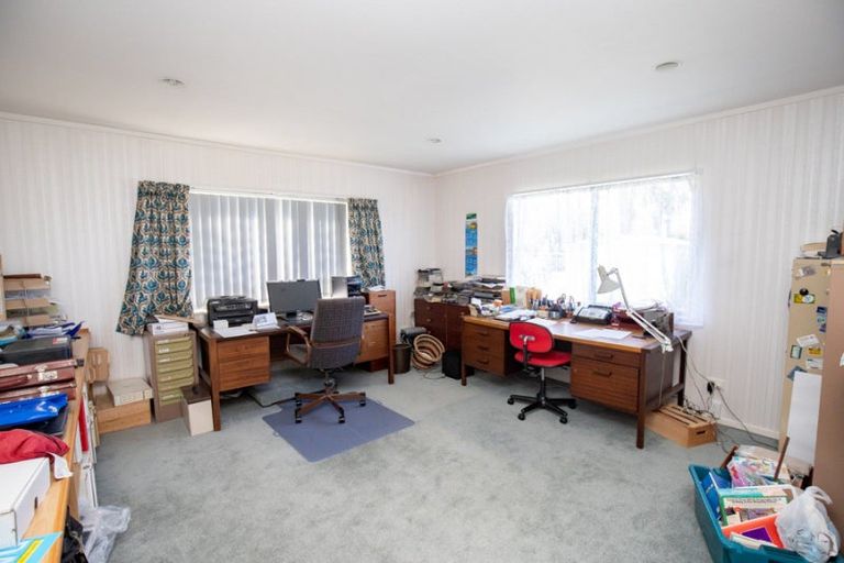 Photo of property in 15 Walton Place, Ngatea, 3503