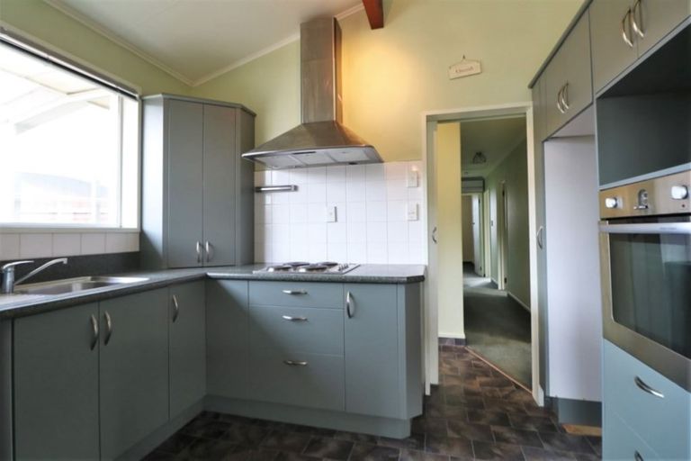 Photo of property in 17 Queen Street, Pareora, 7912