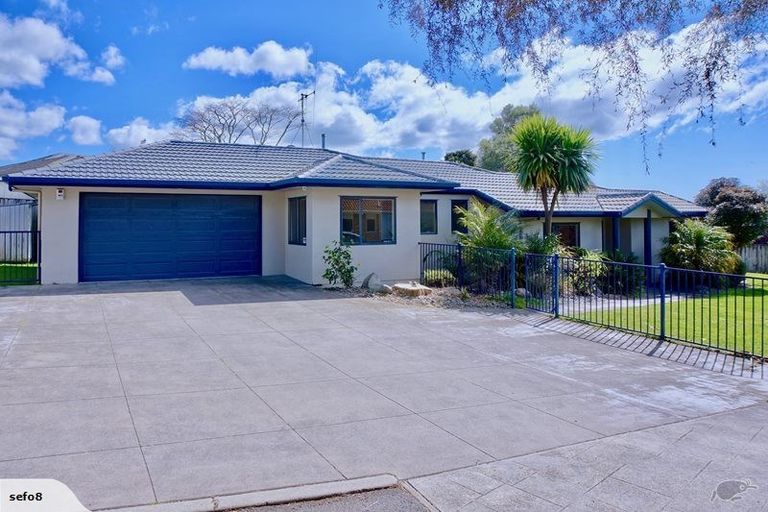 Photo of property in 49 Fairview Place, Te Puke, 3119