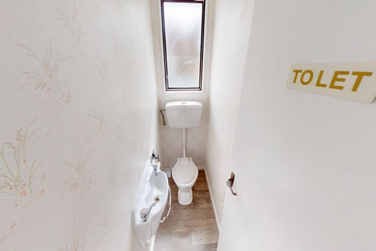 Photo of property in 21 Hereford Street, Marton, 4710