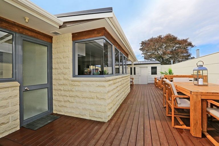 Photo of property in 71 Wharerangi Road, Greenmeadows, Napier, 4112