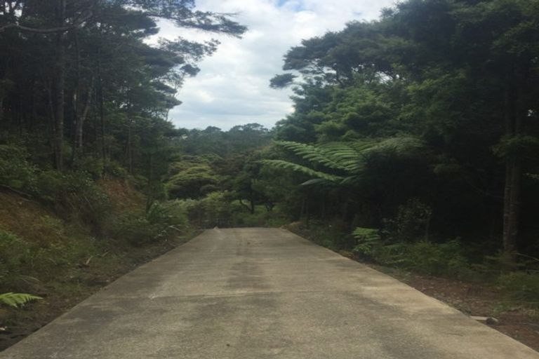 Photo of property in 387 Paremoremo Road, Paremoremo, Auckland, 0632