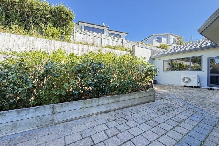 Photo of property in 27 Sandybrow, Churton Park, Wellington, 6037