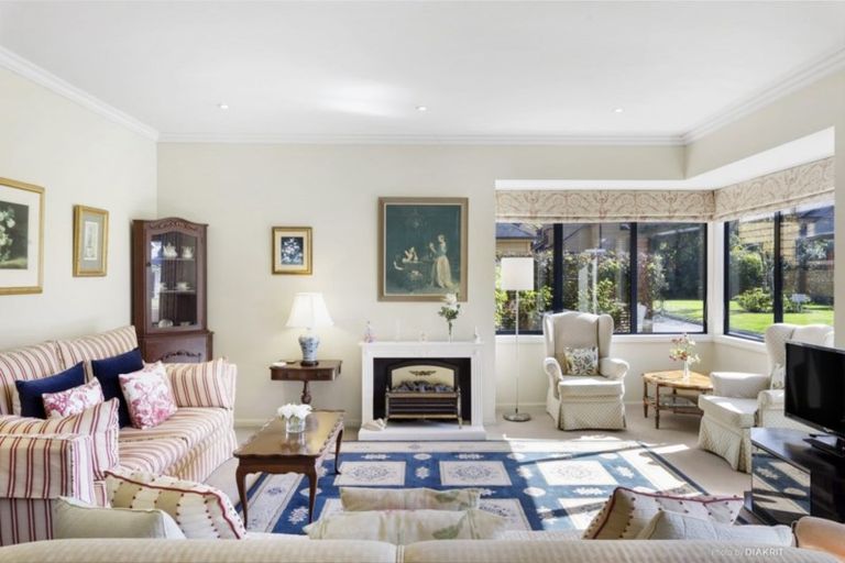 Photo of property in 19 Futuna Close, Karori, Wellington, 6012