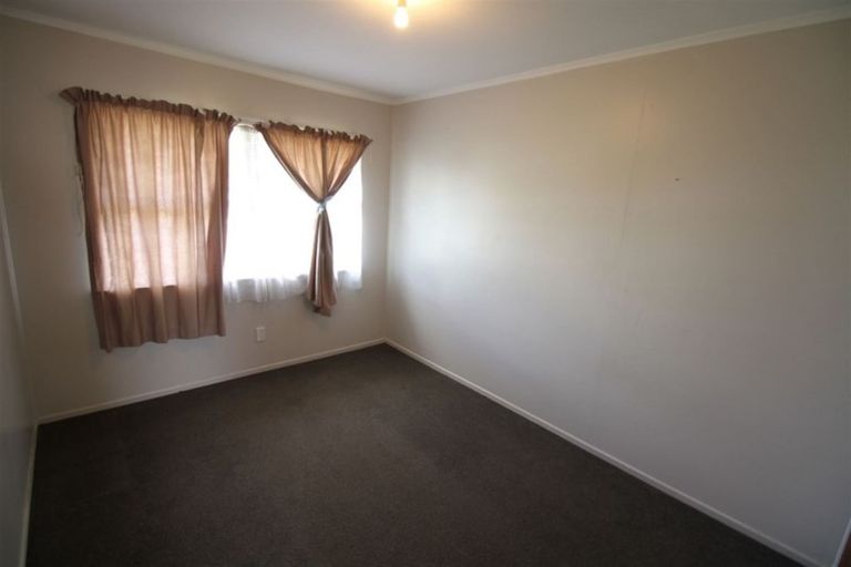 Photo of property in 124 Robertson Road, Mangere East, Auckland, 2024
