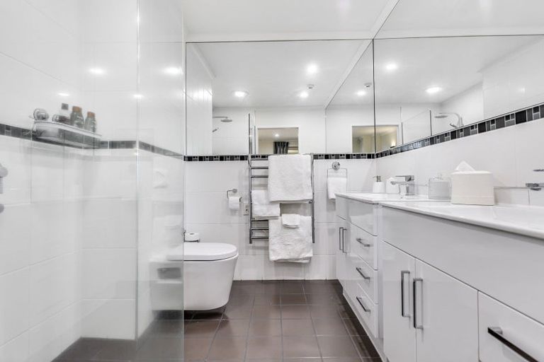 Photo of property in 40i Thackeray Street, Hamilton Lake, Hamilton, 3204