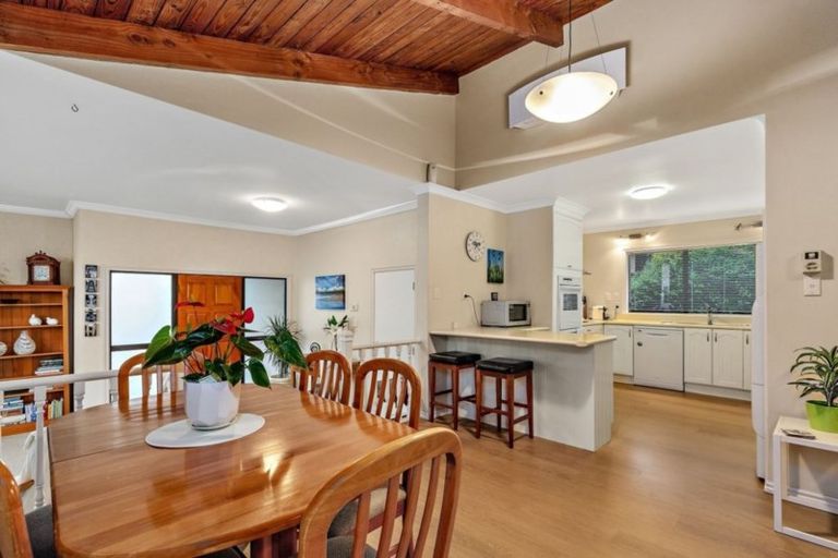 Photo of property in 22 White Heron Drive, Massey, Auckland, 0614