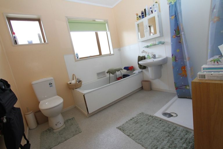 Photo of property in 1/10 Dublin Street, Pukekohe, 2120