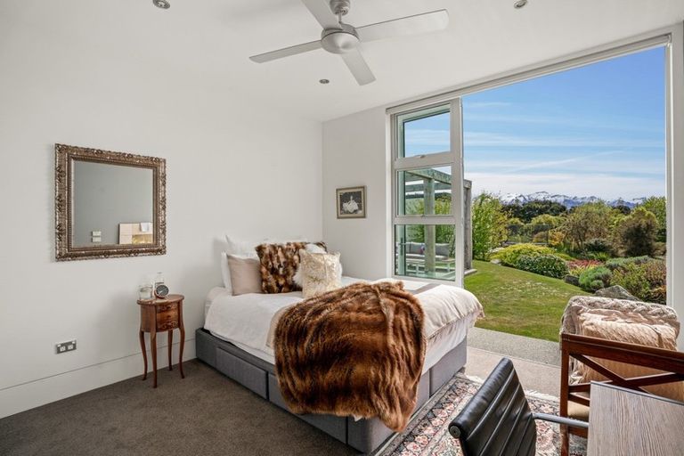 Photo of property in 14 Sunrise Bay Drive, Wanaka, 9305