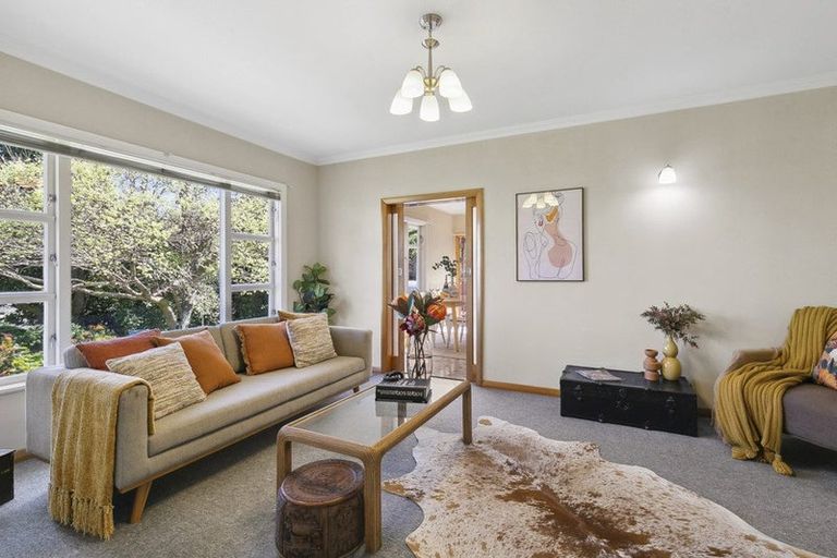 Photo of property in 1 Melrose Road, Island Bay, Wellington, 6023