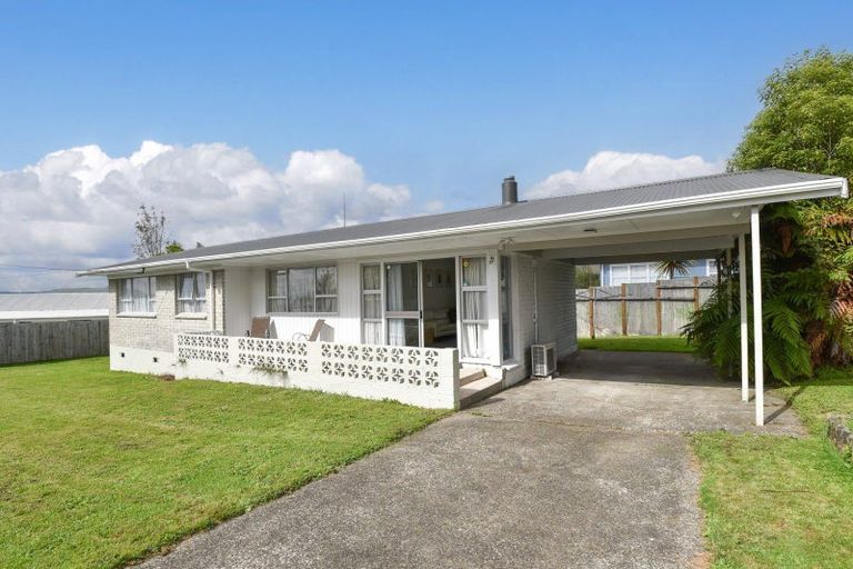 Photo of property in 1 Bay Grove, Pukehangi, Rotorua, 3015