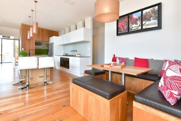 Photo of property in 118 The Circle, Manly, Whangaparaoa, 0930