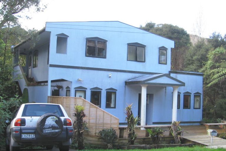 Photo of property in 58 Sylvan Valley Avenue, Titirangi, Auckland, 0604