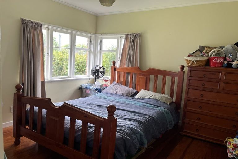 Photo of property in 21 Koromiko Street, New Lynn, Auckland, 0600