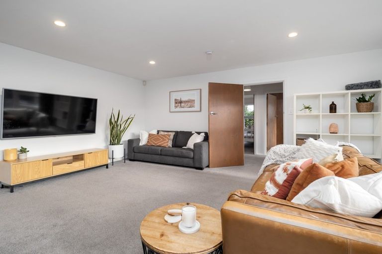 Photo of property in 145 Avonhead Road, Avonhead, Christchurch, 8042