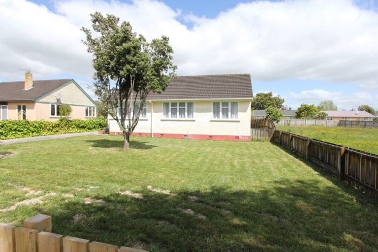 Photo of property in 86 Holland Road, Fairfield, Hamilton, 3214