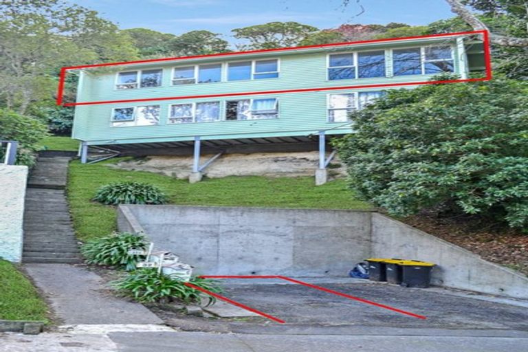 Photo of property in 32 Ngaio Road, Kelburn, Wellington, 6012