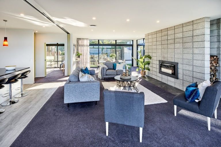 Photo of property in 21 Winchester Street, Kaiwharawhara, Wellington, 6035