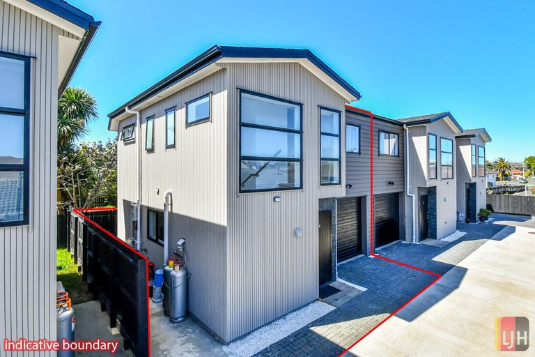 Photo of property in 5/24 Watson Place, Papatoetoe, Auckland, 2025
