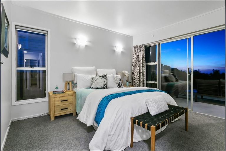 Photo of property in 3 Dunraven Place, Torbay, Auckland, 0630