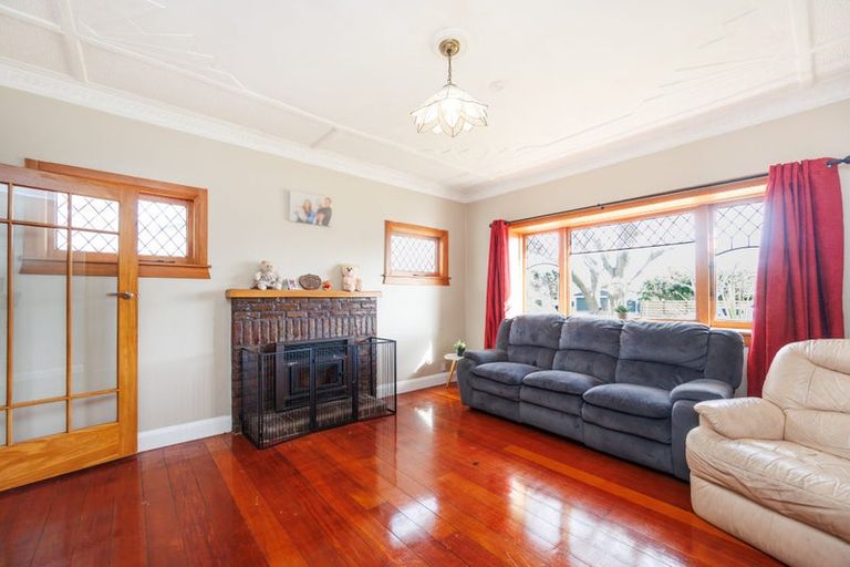 Photo of property in 19 East Street, Feilding, 4702
