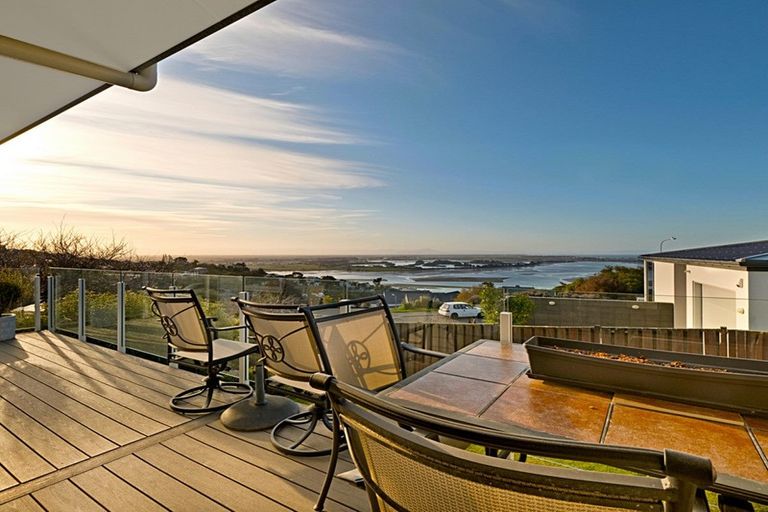 Photo of property in 42 Santa Maria Avenue, Mount Pleasant, Christchurch, 8081