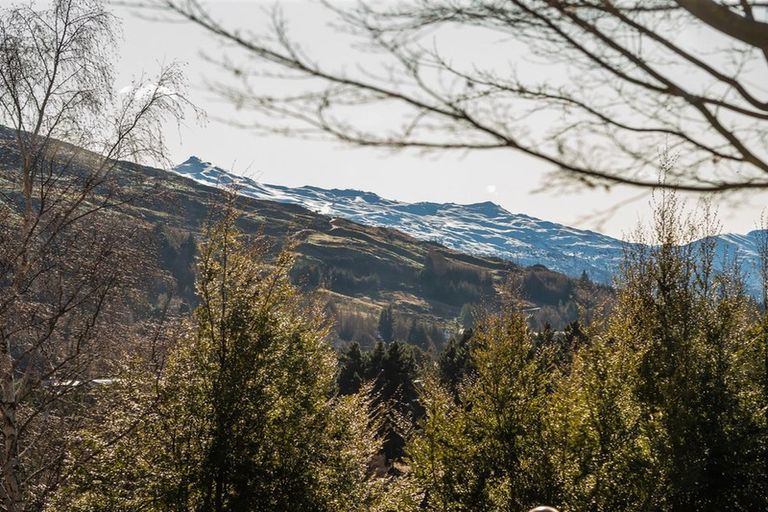 Photo of property in 36 Mcchesney Road, Arthurs Point, Queenstown, 9371