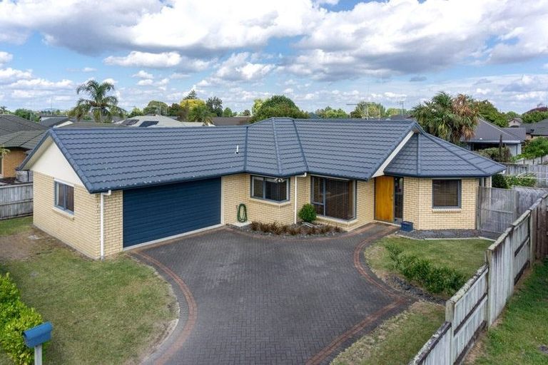 Photo of property in 132 Rototuna Road, Rototuna, Hamilton, 3210