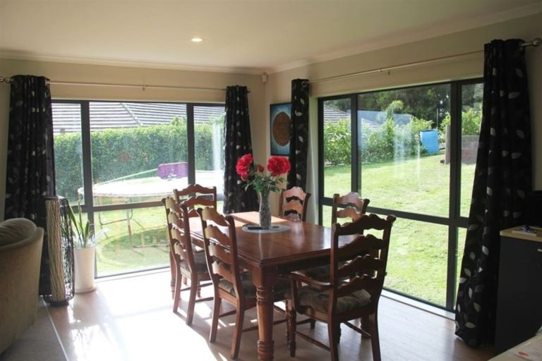 Photo of property in 105 Judge Richardson Drive, Opaheke, Papakura, 2584