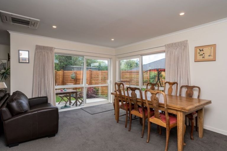 Photo of property in 10 Stace Hopper Drive, One Tree Point, 0118