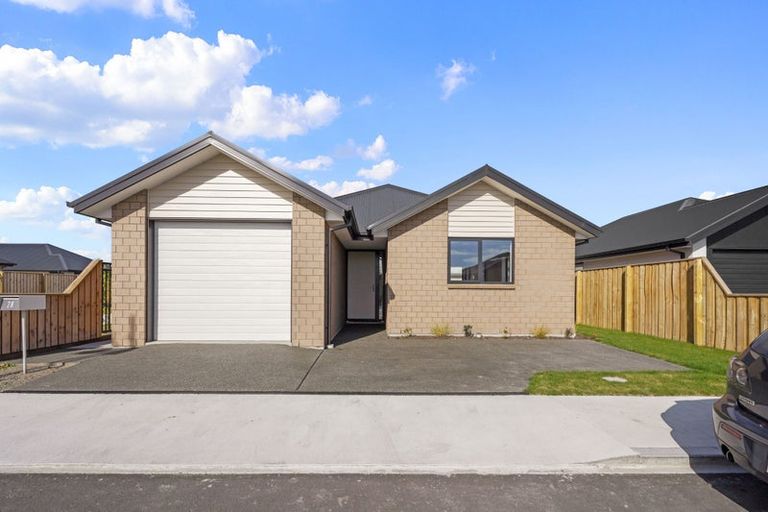 Photo of property in 28 Te Pakiaka Road, Pegasus, 7612
