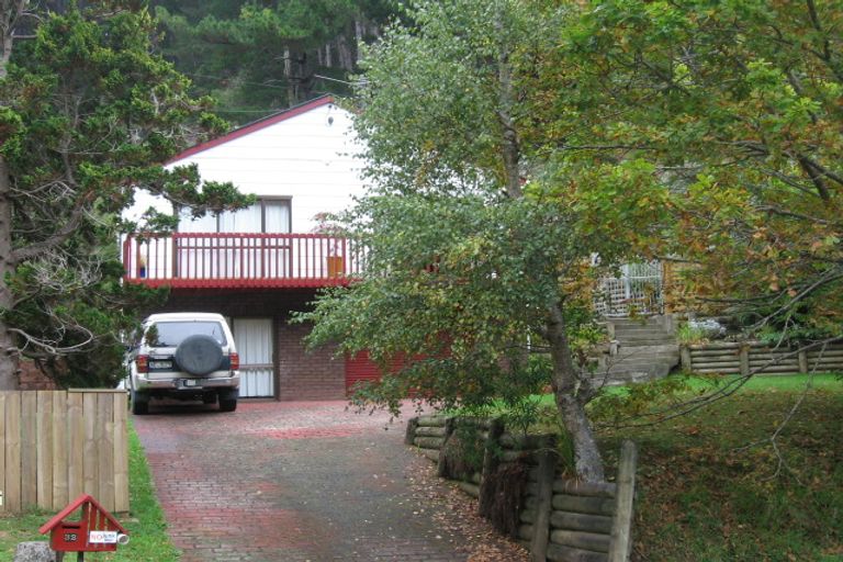 Photo of property in 32 Elmslie Road, Pinehaven, Upper Hutt, 5019