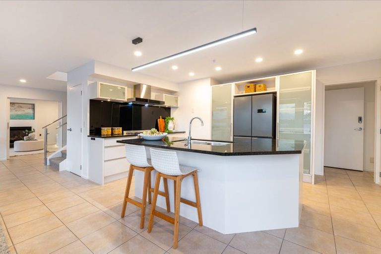 Photo of property in 6b Arkley Avenue, Farm Cove, Auckland, 2012