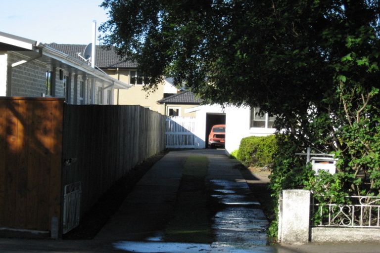 Photo of property in 422 Memorial Avenue, Burnside, Christchurch, 8053