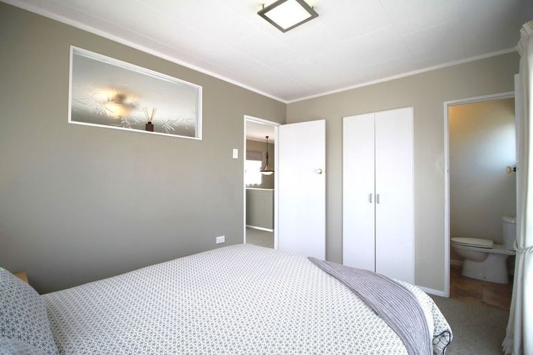 Photo of property in 3 Wright Street, Titahi Bay, Porirua, 5022