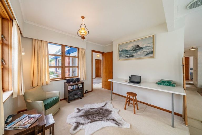 Photo of property in 22 Pempsey Street, Silverstream, Upper Hutt, 5019